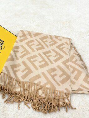Fendi Reversible FF Logo Jacquard Scarf
